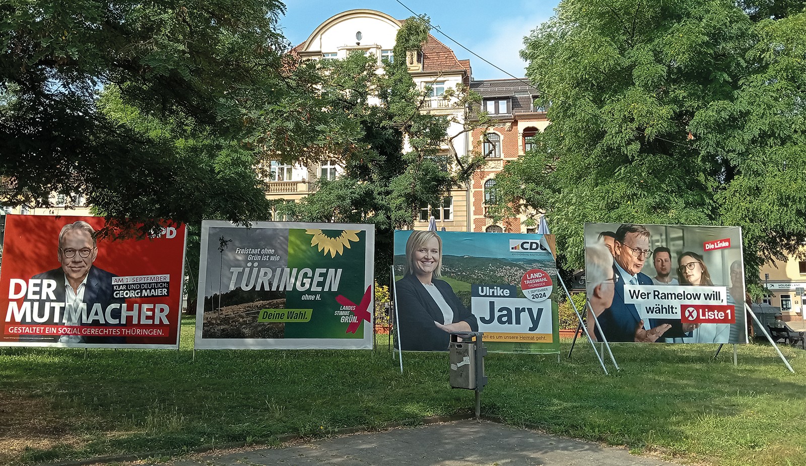 Cartells electorals a la ciutat alemanya  d’Eisenach, Turíngia. A la dreta de l’imatge,  Bodo Ramelow, president de Turíngia.