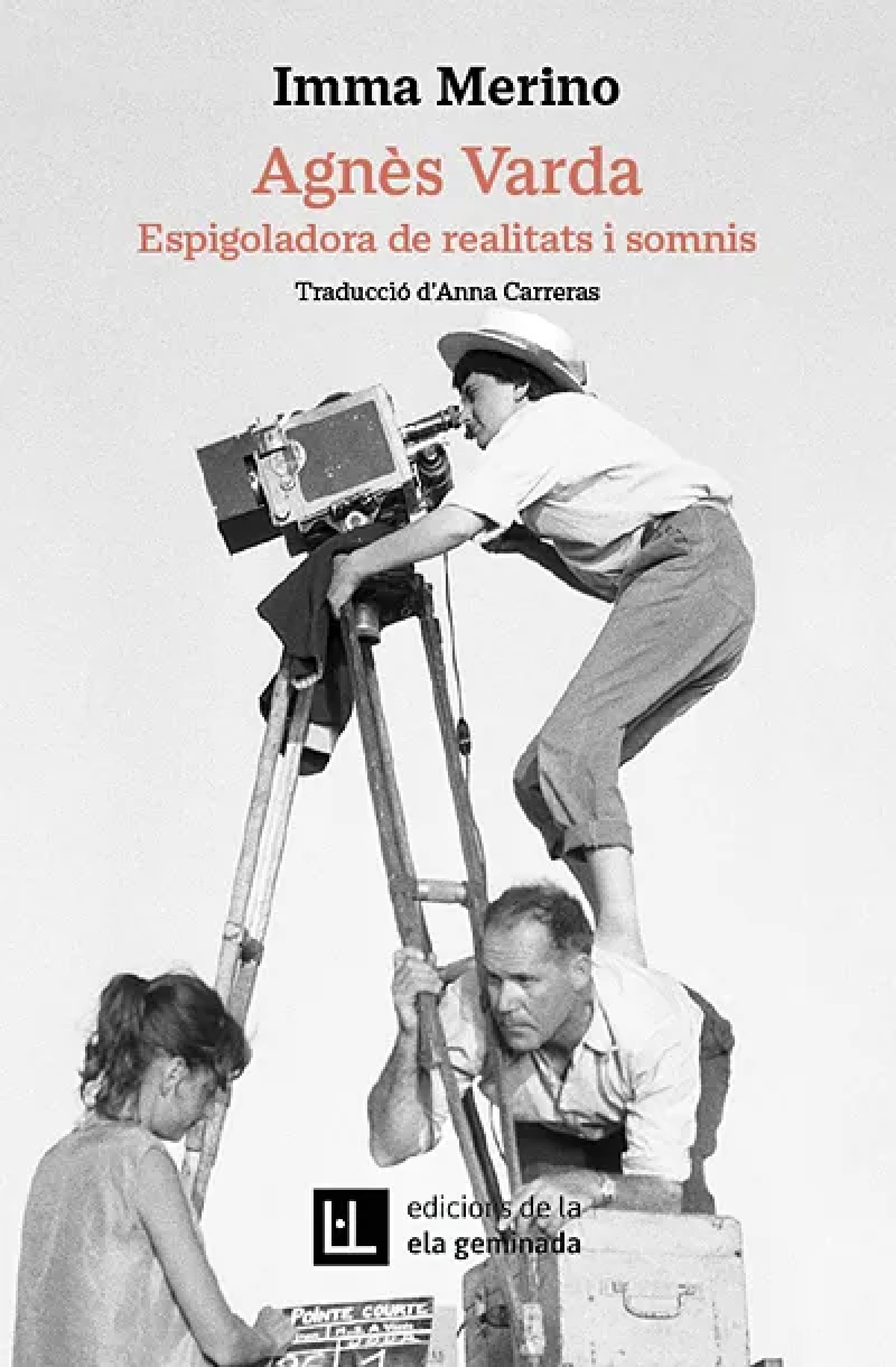 L’assaig introductori de Merino es complementa amb una extensa entrevista a Varda feta pocs mesos abans de la seva mort