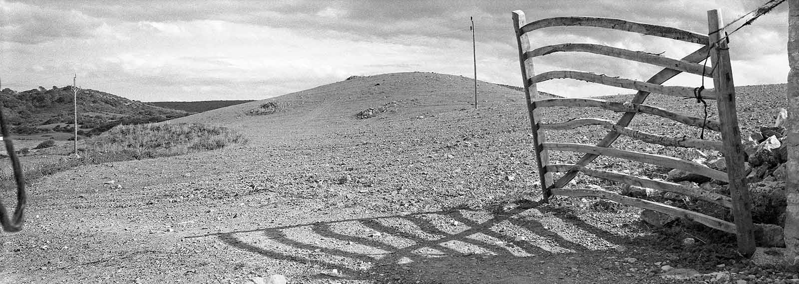 Barrera menorquina al Camí d’en Kane
